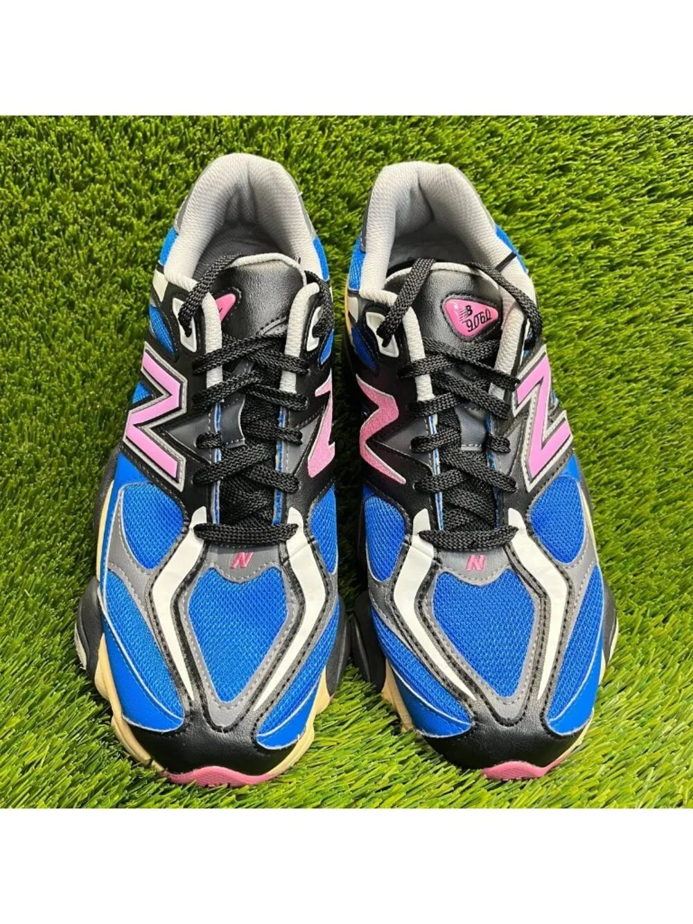 New Balance 9060 Mens Size 10.5 Blue Pink Black Athletic Running Shoes Sneakers